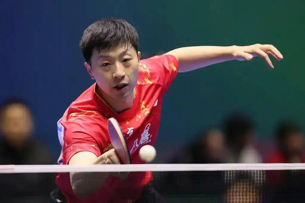 波兰队鏖战奥地利队，马龙状态火热