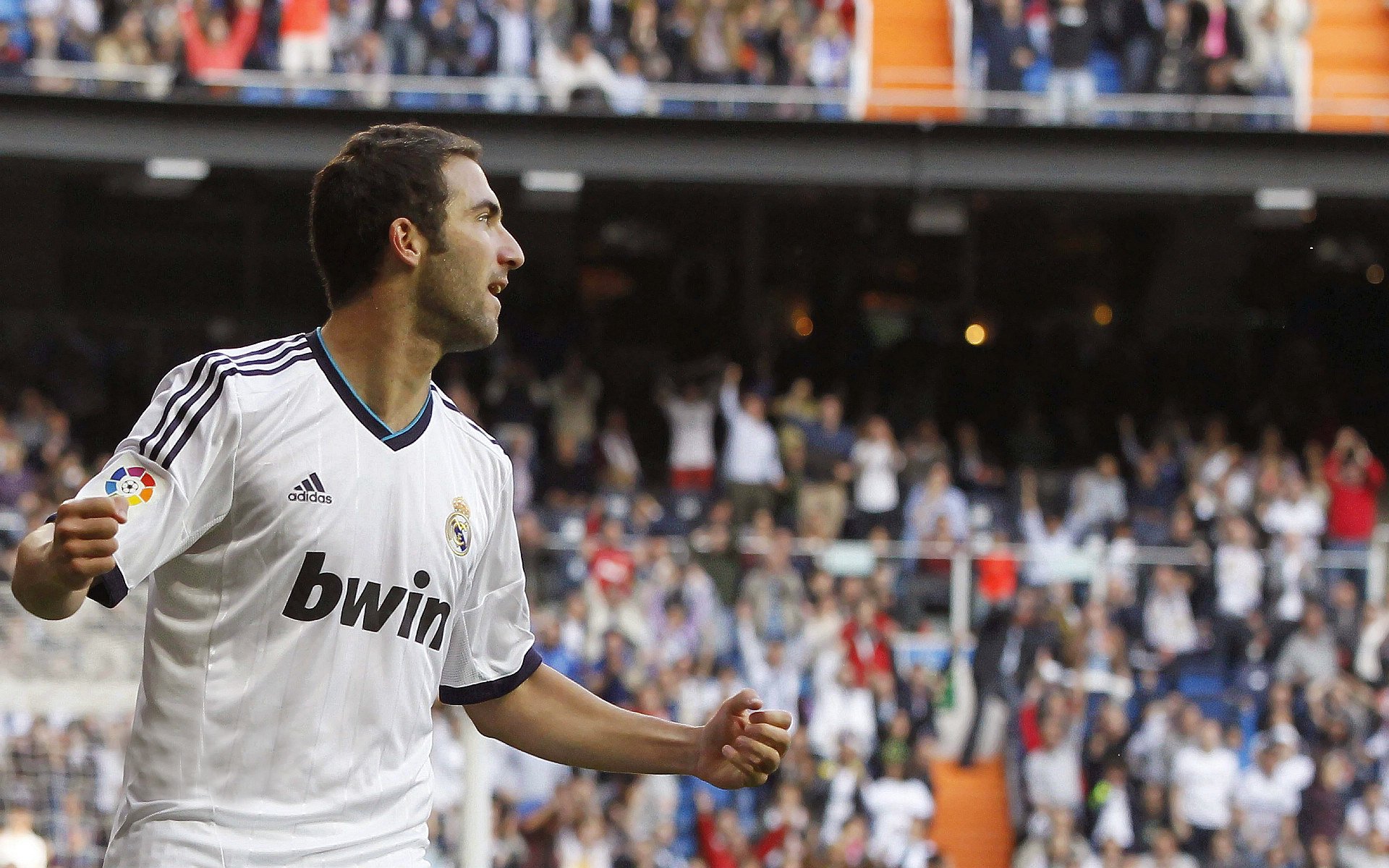 日本足球的曼联节奏，阿克如何在美加墨世界杯接管比赛