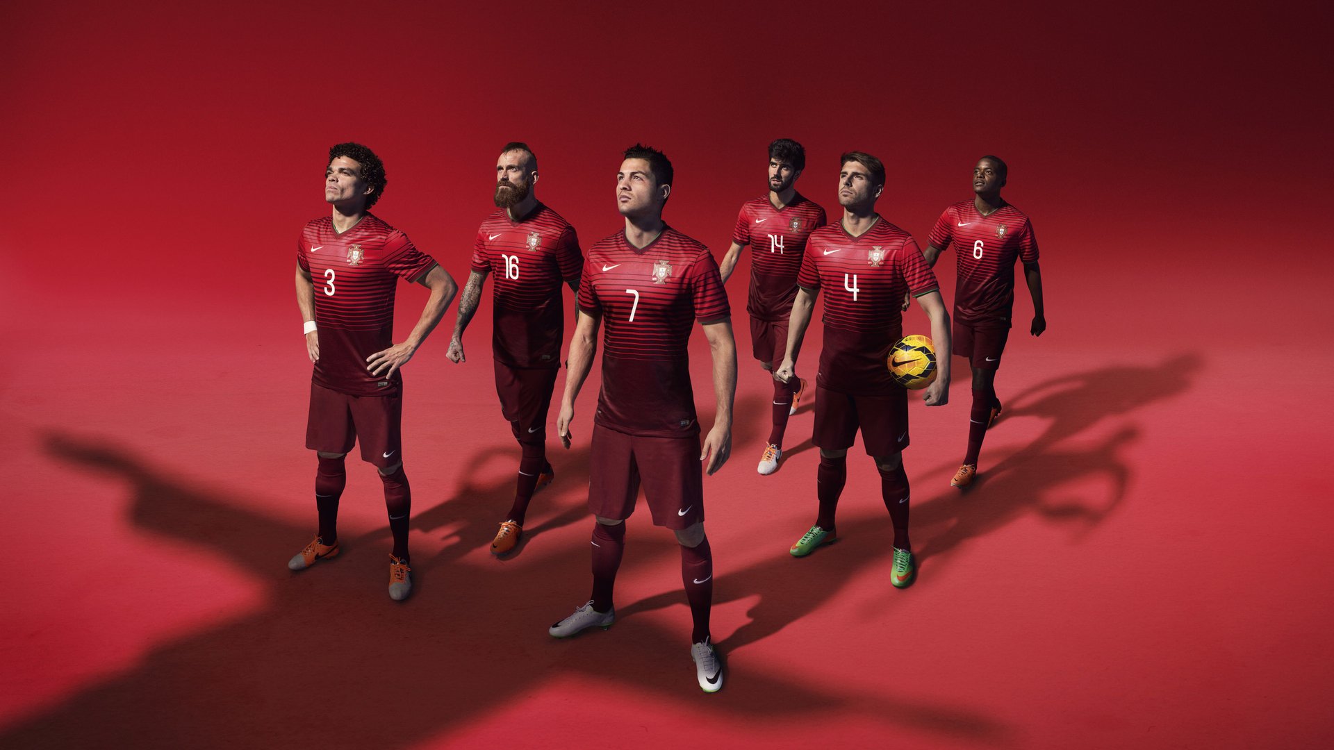 摩纳哥狂胜厄瓜多尔，阿什拉夫惊艳四座，巴黎飞翼如何定义现代边卫